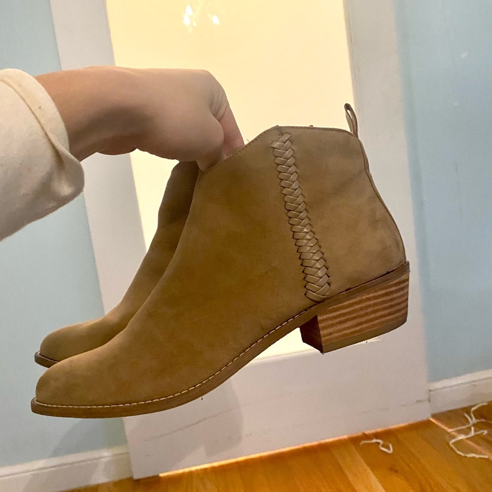 Dolce vita camel color low heel booties
